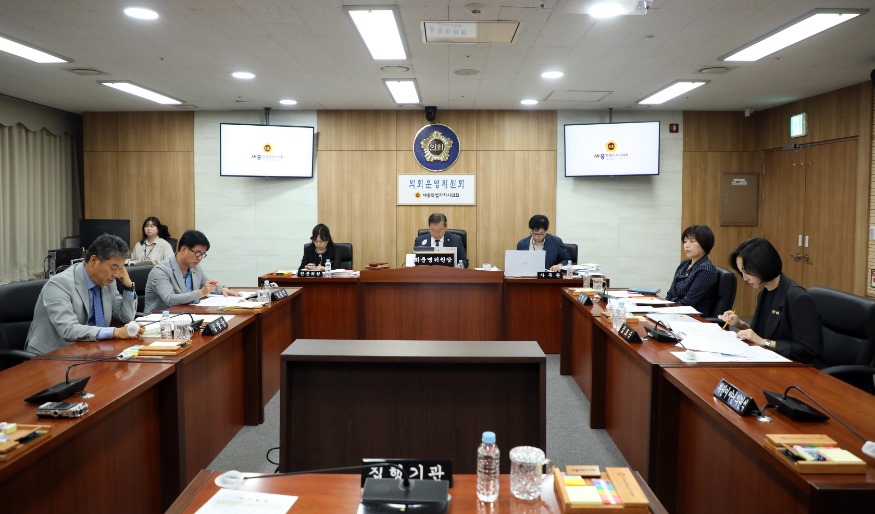 230906_ 제84회 의회운영위 제2차 회의_ (1).jpg