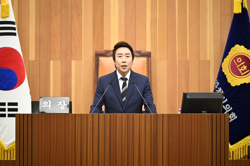 임채성 의장.jpg