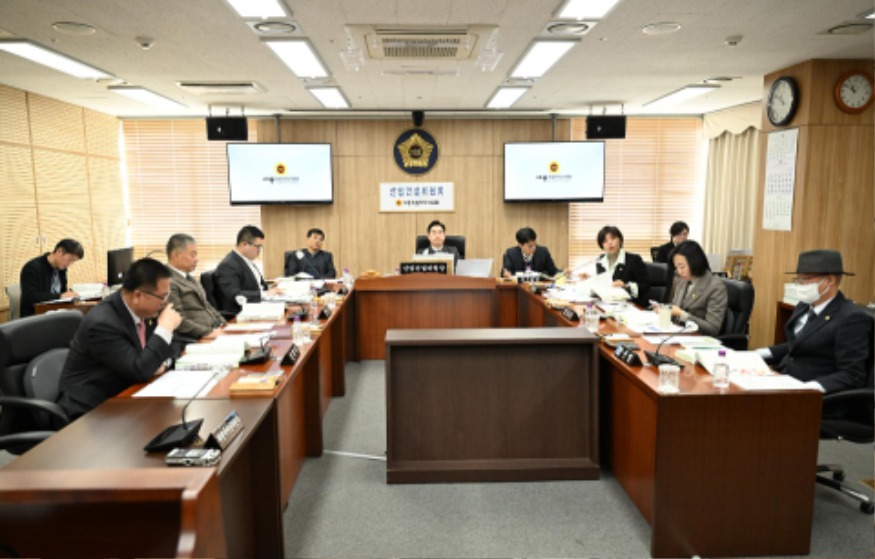 산건위_ 주요업무 추진상황 청취 (2).jpg