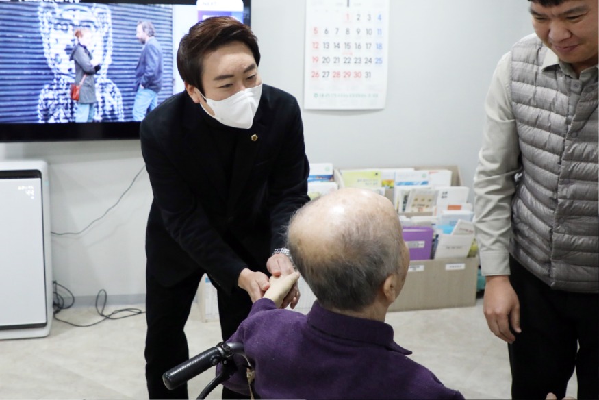 사회복지시설방문 (6).jpg