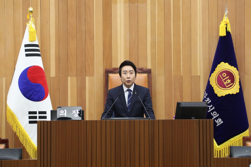 임채성 의장 (1).jpg