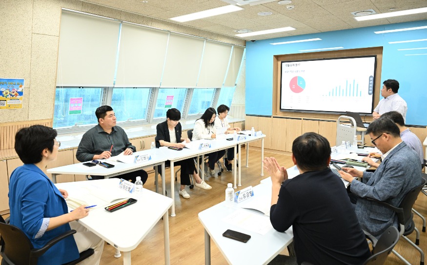 청소년 선진정책 연구모임_간담회 (3).jpg